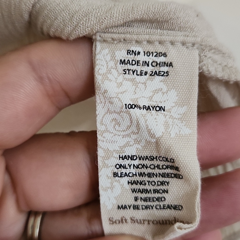 Soft Surroundings Size large Flowy Top With Open Bow Detail Lagenlook Coastal - Picture 8 of 12